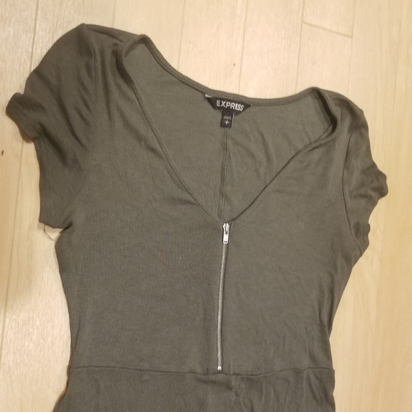 EXPRESS olive green ribbed skater dress - Picture 2 of 3